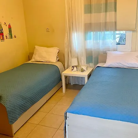 Charming Penthouse With Ocean Views And Private Parking 沃罗里尼