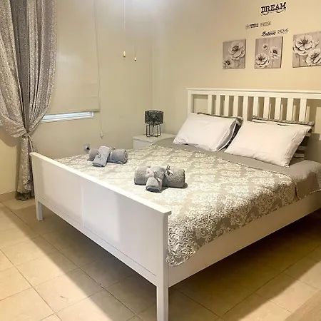 Bed & Breakfast Charming Penthouse With Ocean Views And Private Parking *