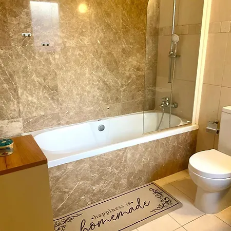 Charming Penthouse With Ocean Views And Private Parking Bed & Breakfast Voroklini
